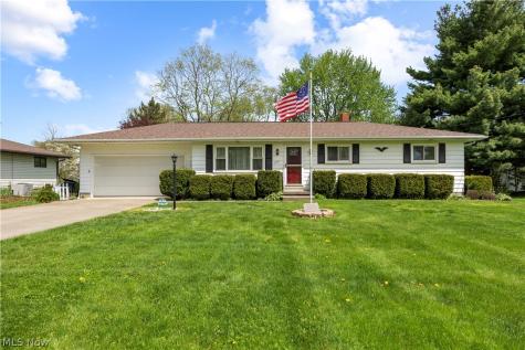 792 Hillcrest Drive Wadsworth OH 44281
