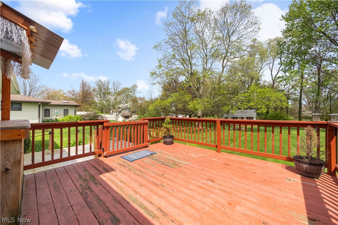 792 Hillcrest Drive Wadsworth OH 44281