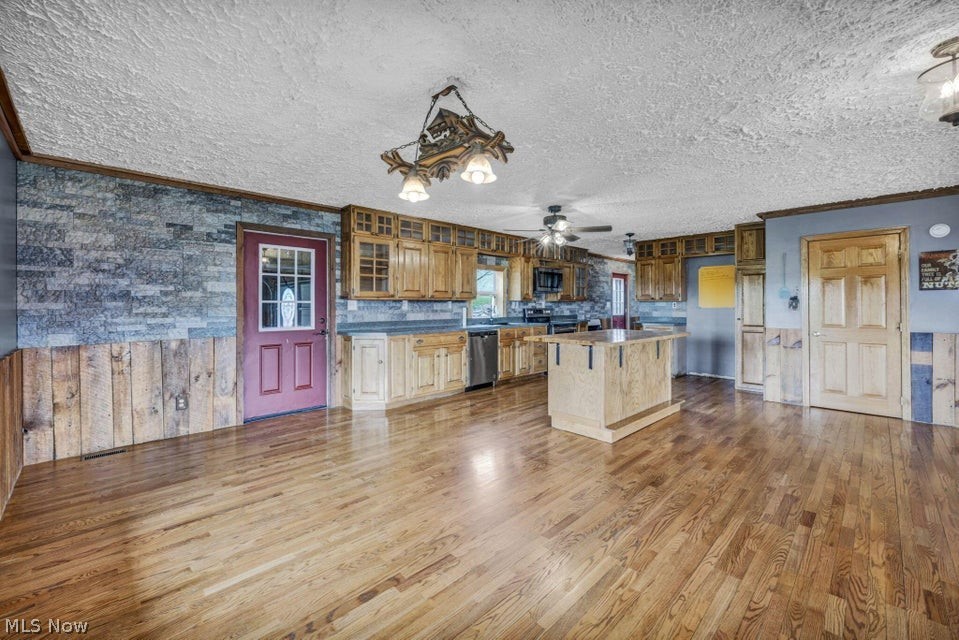 18513 Hobbler Lane Lore City OH 43755