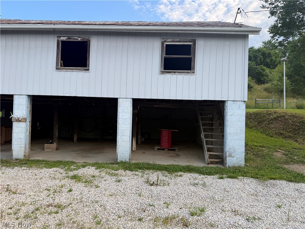 18513 Hobbler Lane Lore City OH 43755