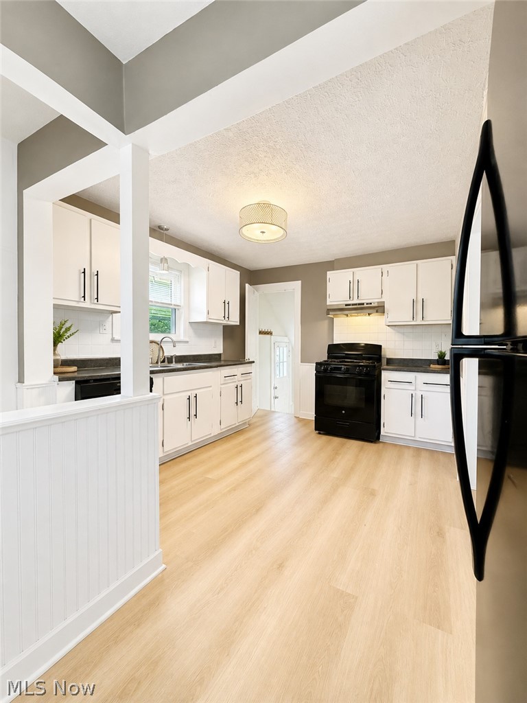 8018 Theota Avenue Parma OH 44129