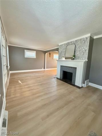 8018 Theota Avenue Parma OH 44129