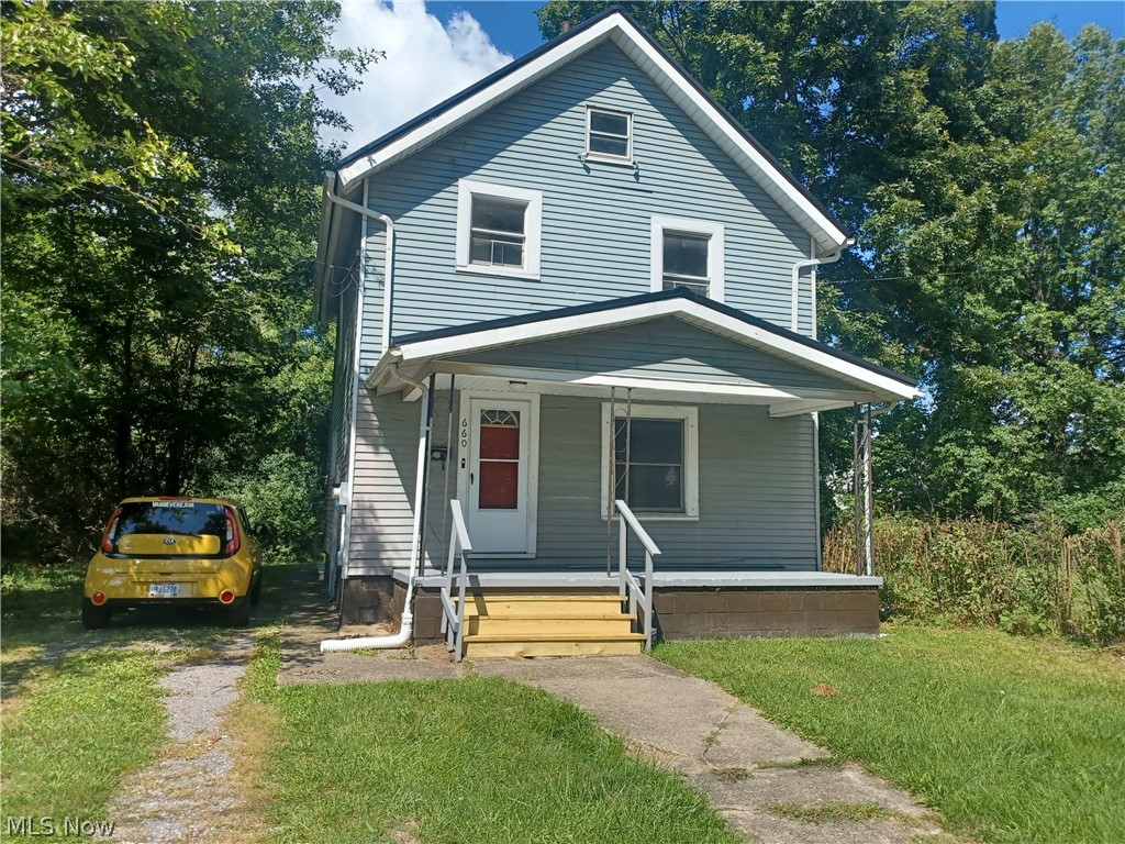 660 4th Street SW Warren OH 44483