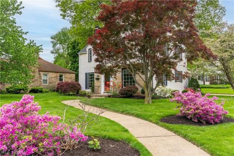 3239 Market Avenue N Canton OH 44714