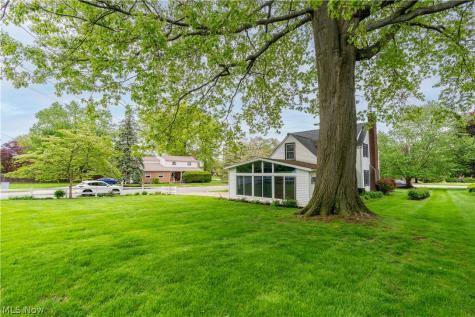 3239 Market Avenue N Canton OH 44714
