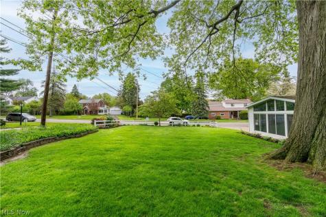 3239 Market Avenue N Canton OH 44714