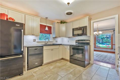 3239 Market Avenue N Canton OH 44714