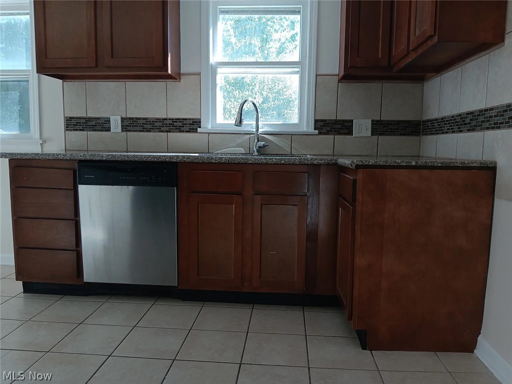 18208 Edinboro Avenue Maple Heights OH 44137