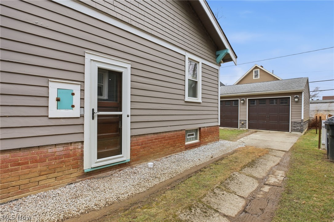 2148 Northland Avenue Lakewood OH 44107
