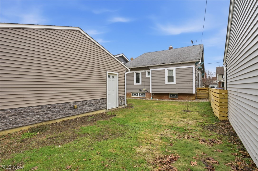 2148 Northland Avenue Lakewood OH 44107
