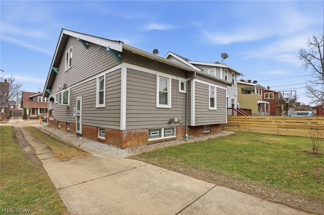2148 Northland Avenue Lakewood OH 44107