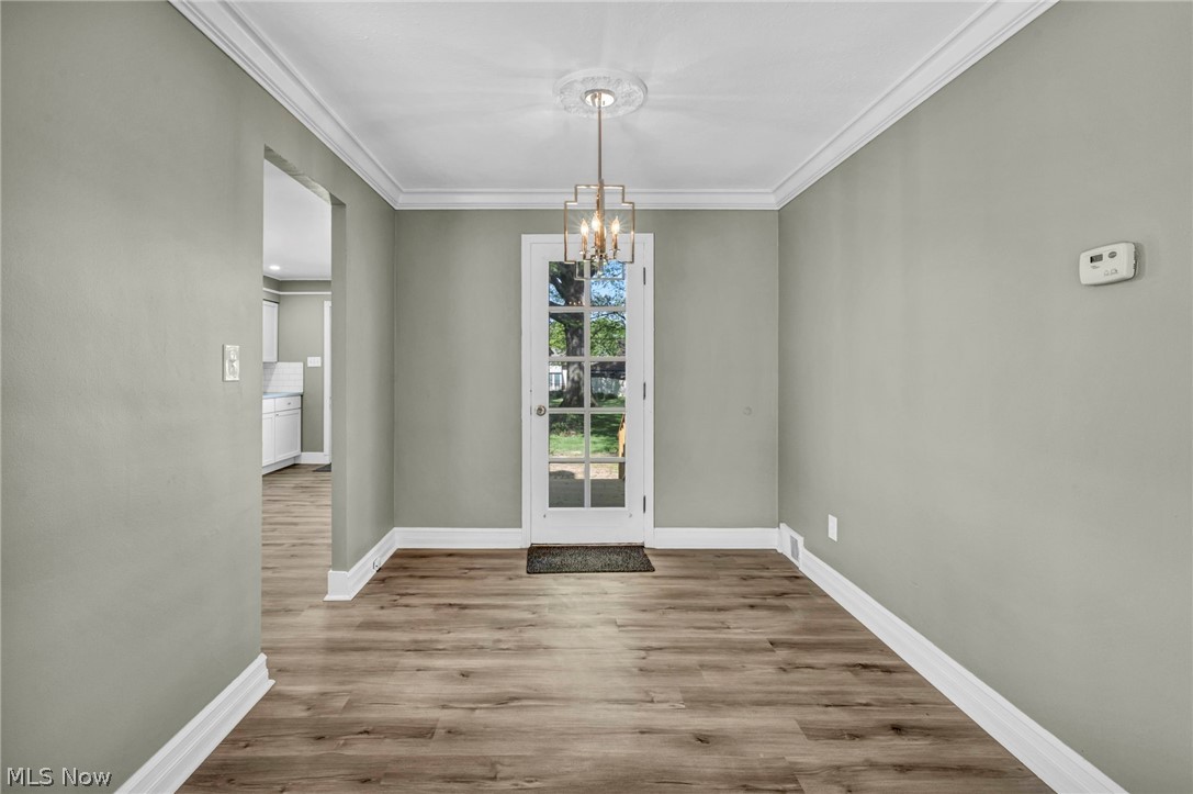 7198 Greenleaf Avenue Parma OH 44130