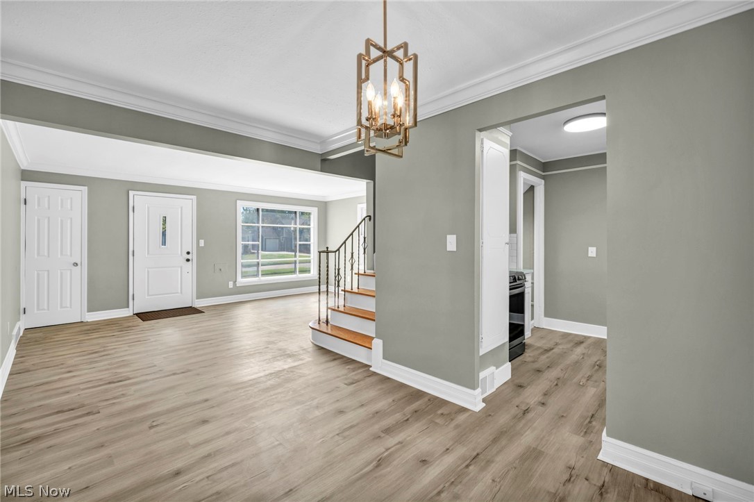 7198 Greenleaf Avenue Parma OH 44130