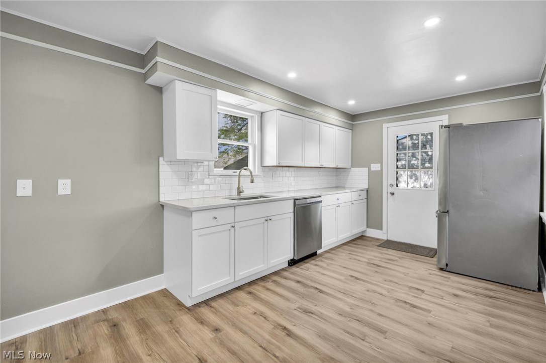 7198 Greenleaf Avenue Parma OH 44130