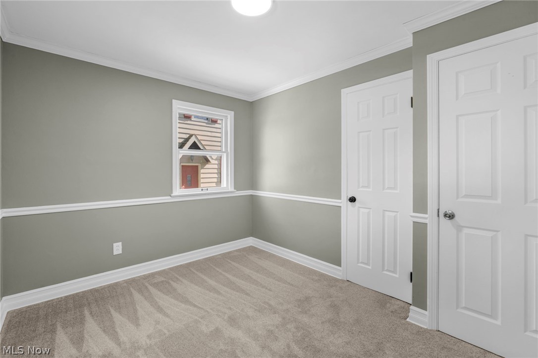 7198 Greenleaf Avenue Parma OH 44130