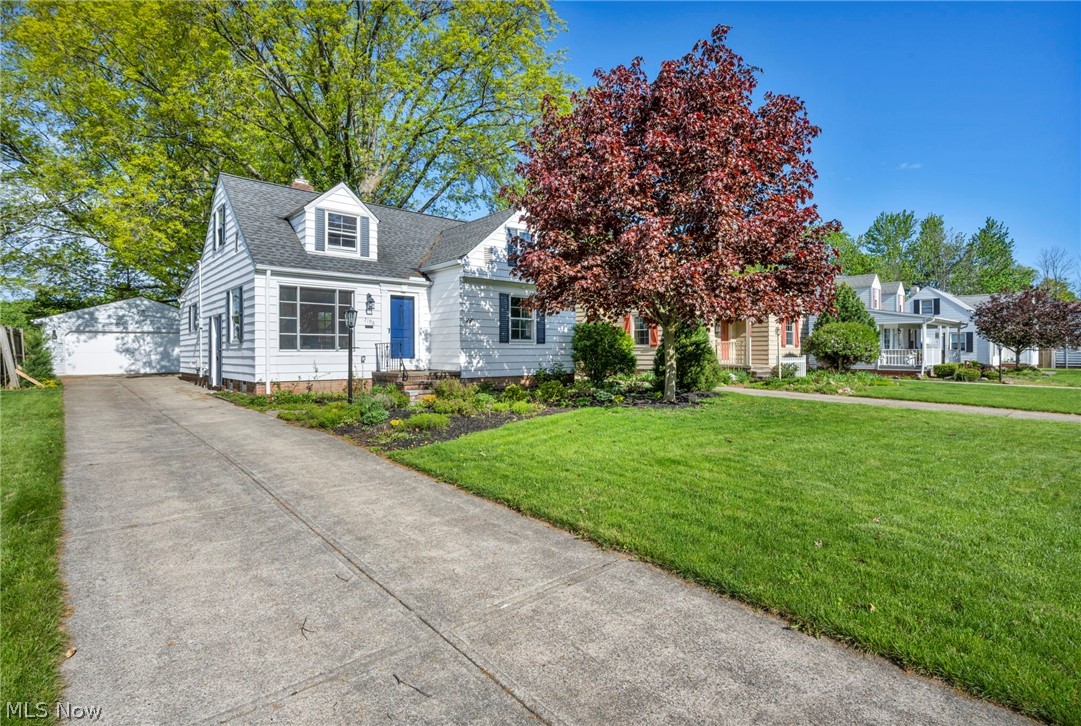 7198 Greenleaf Avenue Parma OH 44130