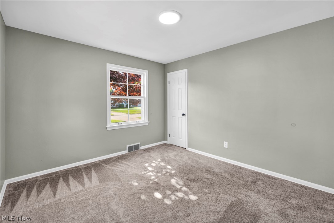 7198 Greenleaf Avenue Parma OH 44130