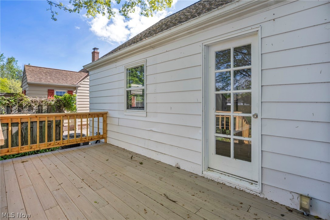 7198 Greenleaf Avenue Parma OH 44130