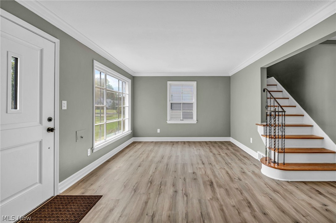 7198 Greenleaf Avenue Parma OH 44130