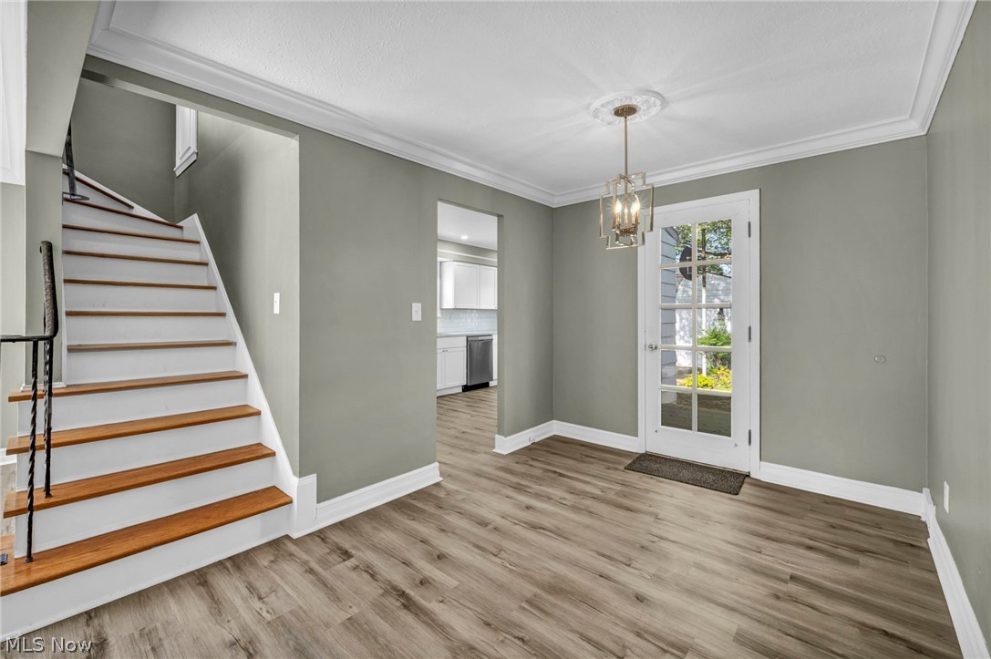 7198 Greenleaf Avenue Parma OH 44130