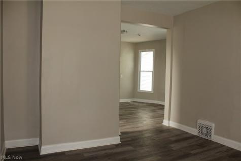 2230 E 90th Street Cleveland OH 44106