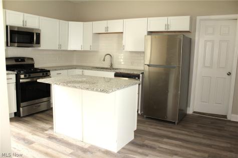 2230 E 90th Street Cleveland OH 44106