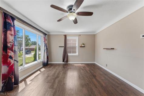 9326 Outlook Drive Brooklyn OH 44144