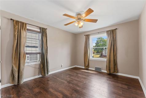 9326 Outlook Drive Brooklyn OH 44144