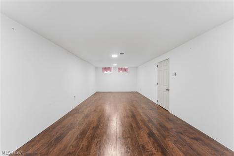 9326 Outlook Drive Brooklyn OH 44144