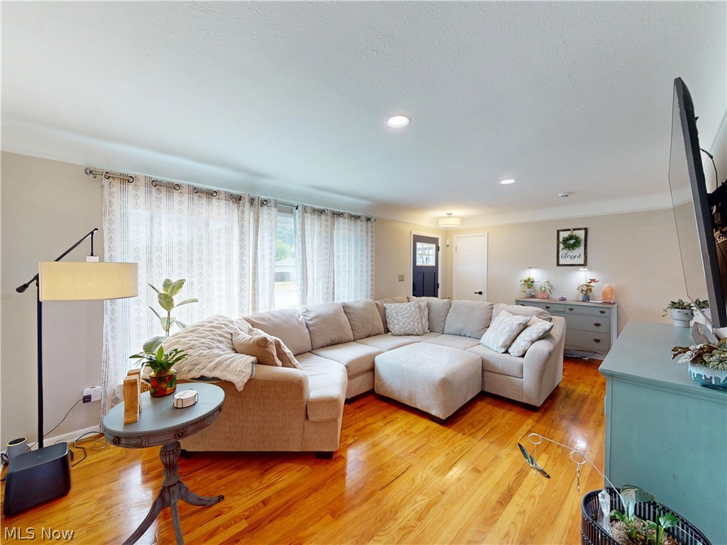 1833 Ridgewick Drive Wickliffe OH 44092