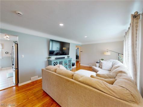1833 Ridgewick Drive Wickliffe OH 44092