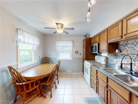 1833 Ridgewick Drive Wickliffe OH 44092