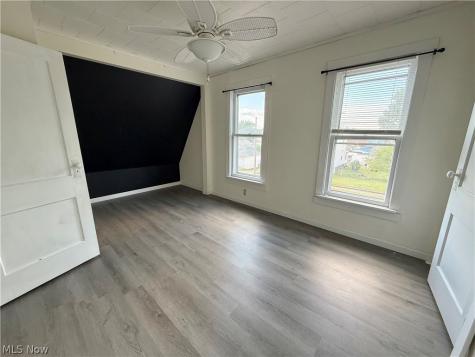 112 E Carolina Avenue Sebring OH 44672