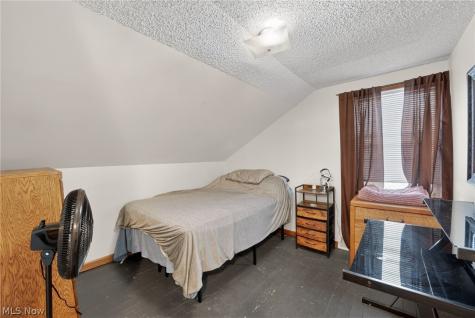 1528 22nd Street NE Canton OH 44714