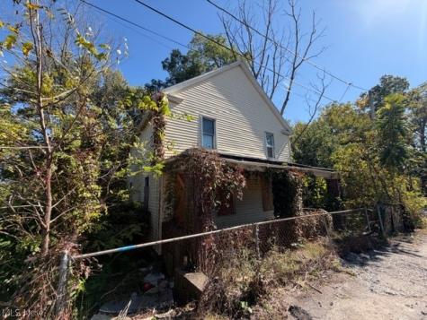 101 Kent Place Akron OH 44305