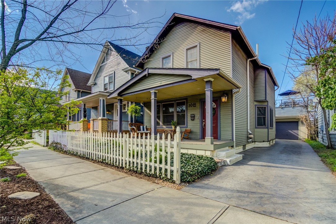 1012 Fairfield Avenue Cleveland OH 44113