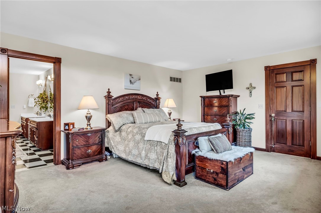 8851 Spring Valley Drive Broadview Heights OH 44147