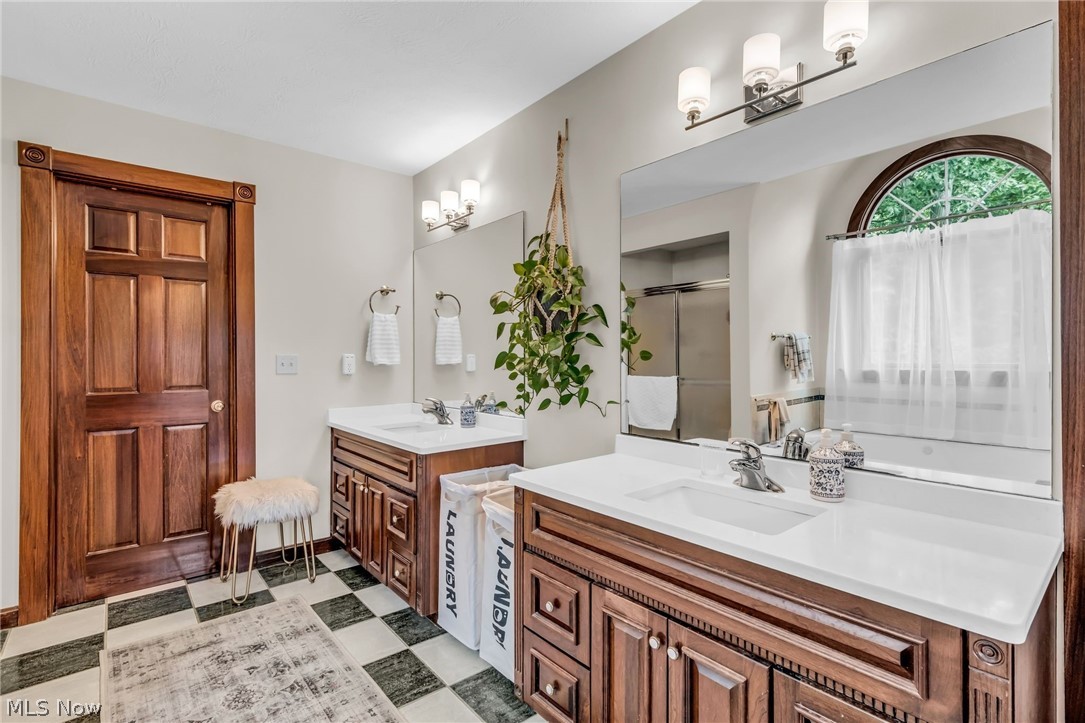 8851 Spring Valley Drive Broadview Heights OH 44147