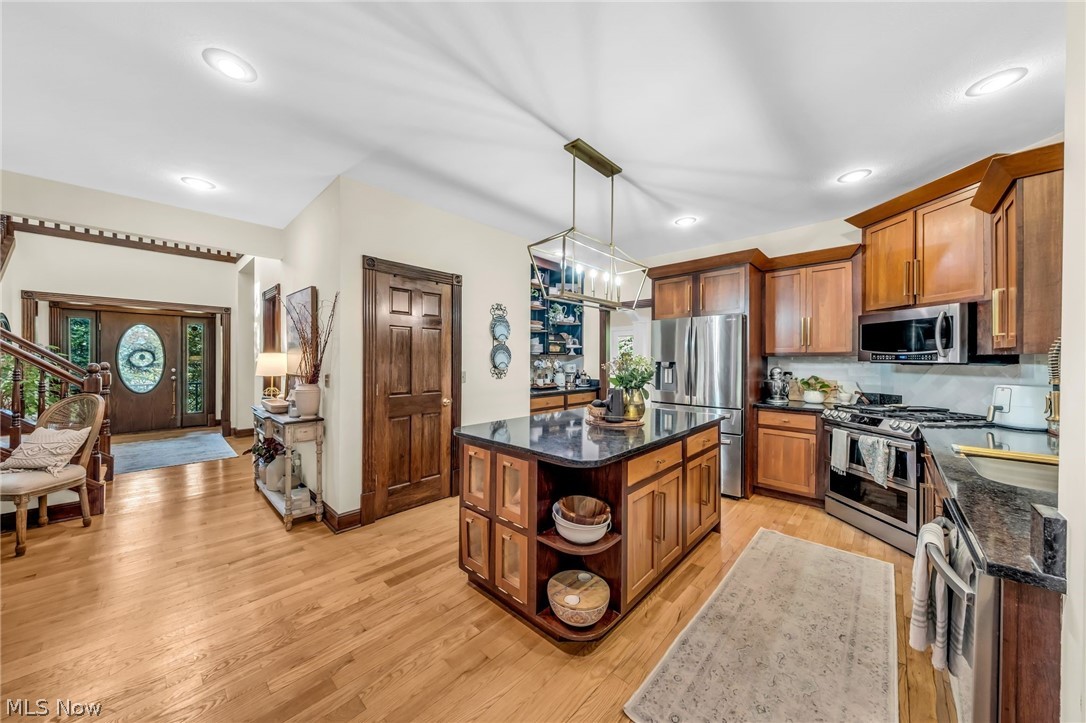 8851 Spring Valley Drive Broadview Heights OH 44147