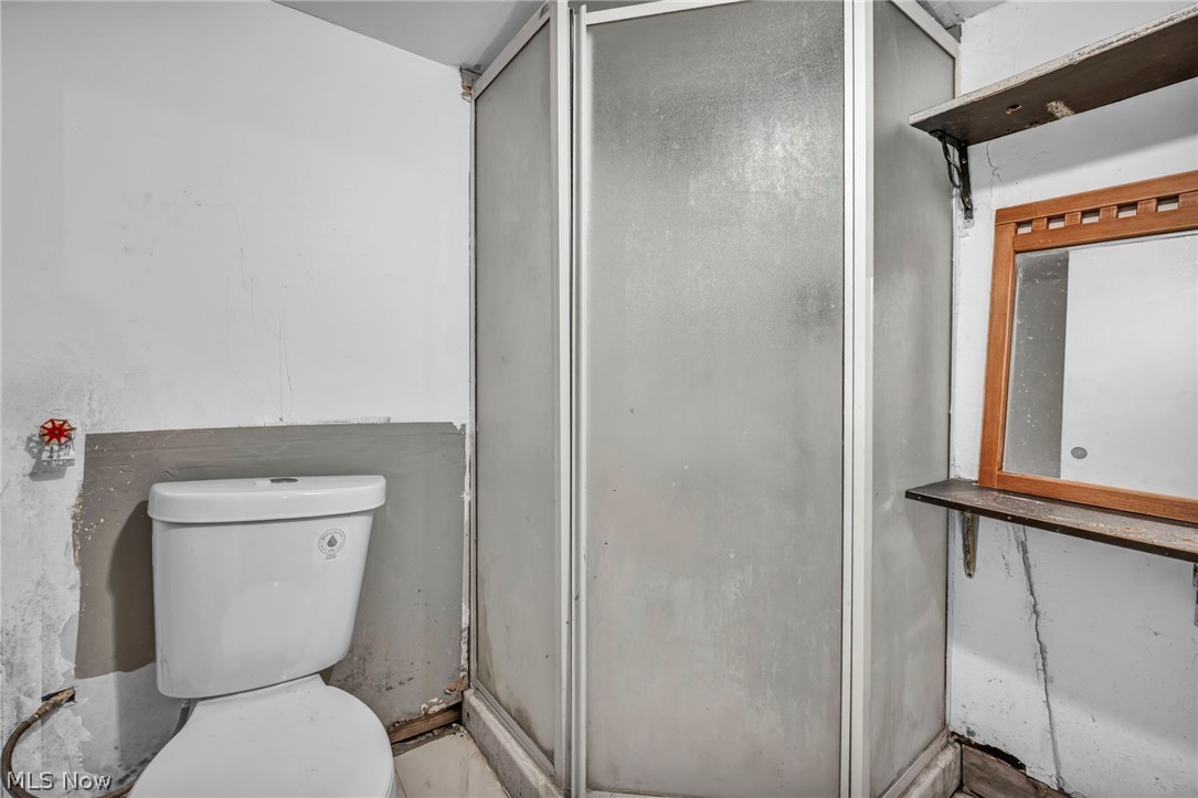 12831 Carrington Avenue Cleveland OH 44135