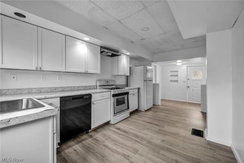 12831 Carrington Avenue Cleveland OH 44135