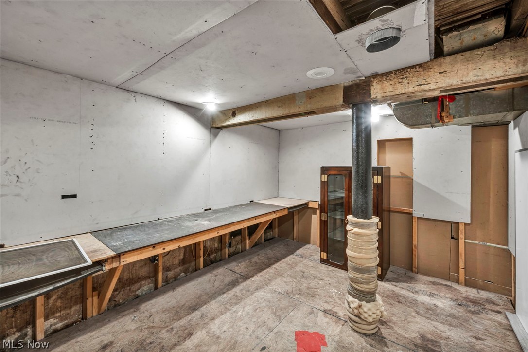 12831 Carrington Avenue Cleveland OH 44135