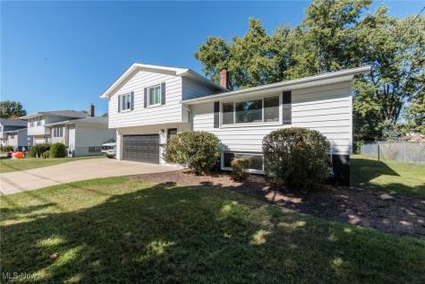 13602 Holland Road Brook Park OH 44142