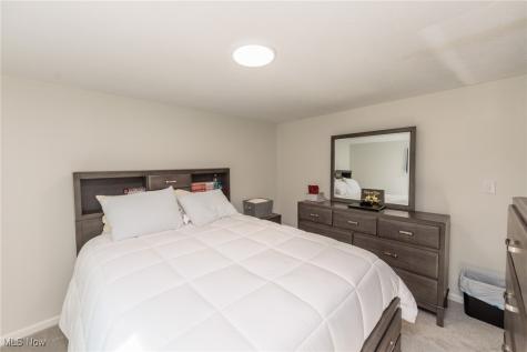 13602 Holland Road Brook Park OH 44142