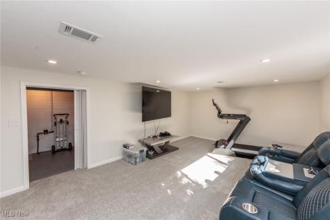 13602 Holland Road Brook Park OH 44142