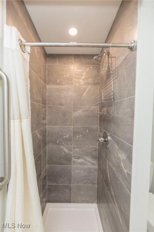 13602 Holland Road Brook Park OH 44142