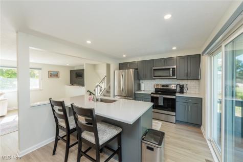 13602 Holland Road Brook Park OH 44142