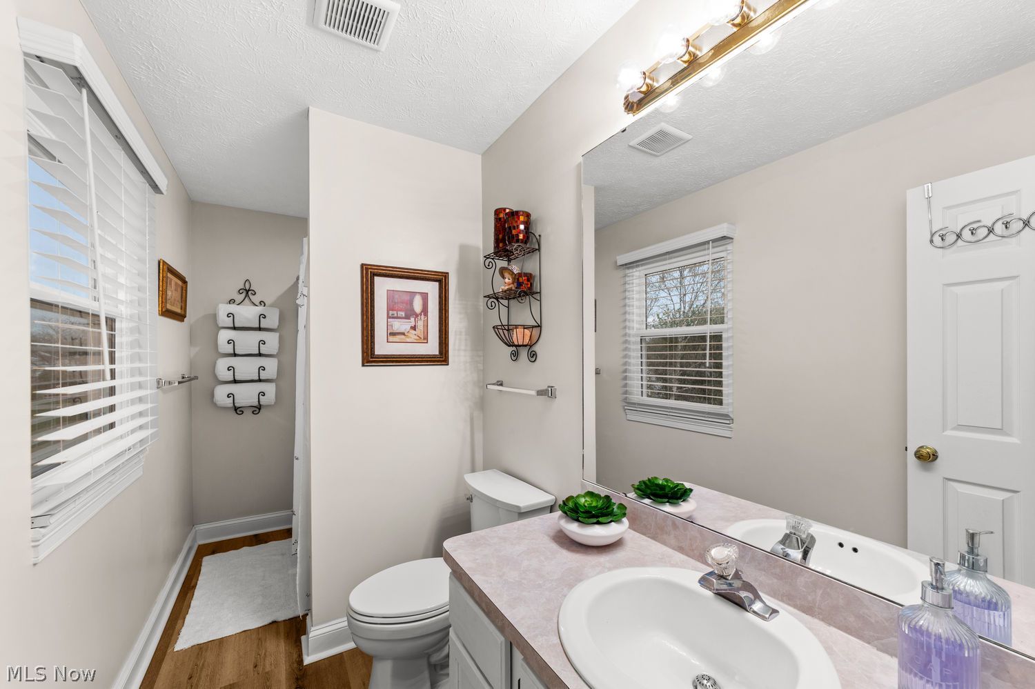 5370 Jaycox Road North Ridgeville OH 44039