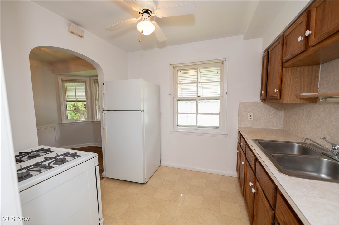 1604 Edgefield Road Lyndhurst OH 44124