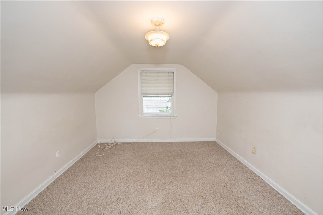 1604 Edgefield Road Lyndhurst OH 44124